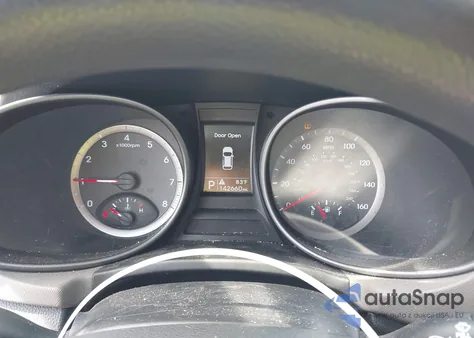 2013 Hyundai Santa Fe Sport z USA, uszkodzony, nr VIN 5XYZTDLB1DG028358